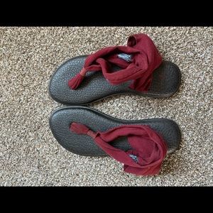 Women’s Sanuk Sandal Size 9